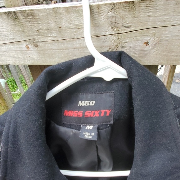 Coat - Picture 1 of 3